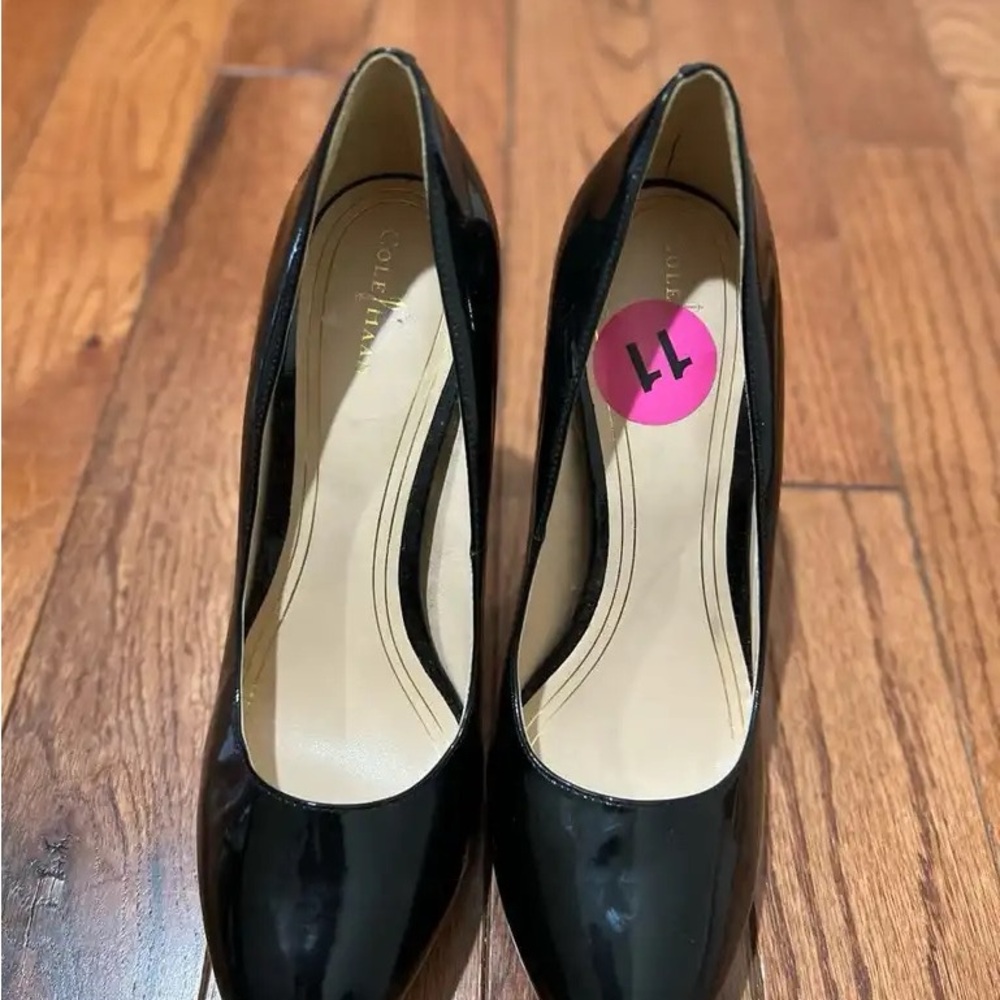 Cole Haan Women's Black Pumps
